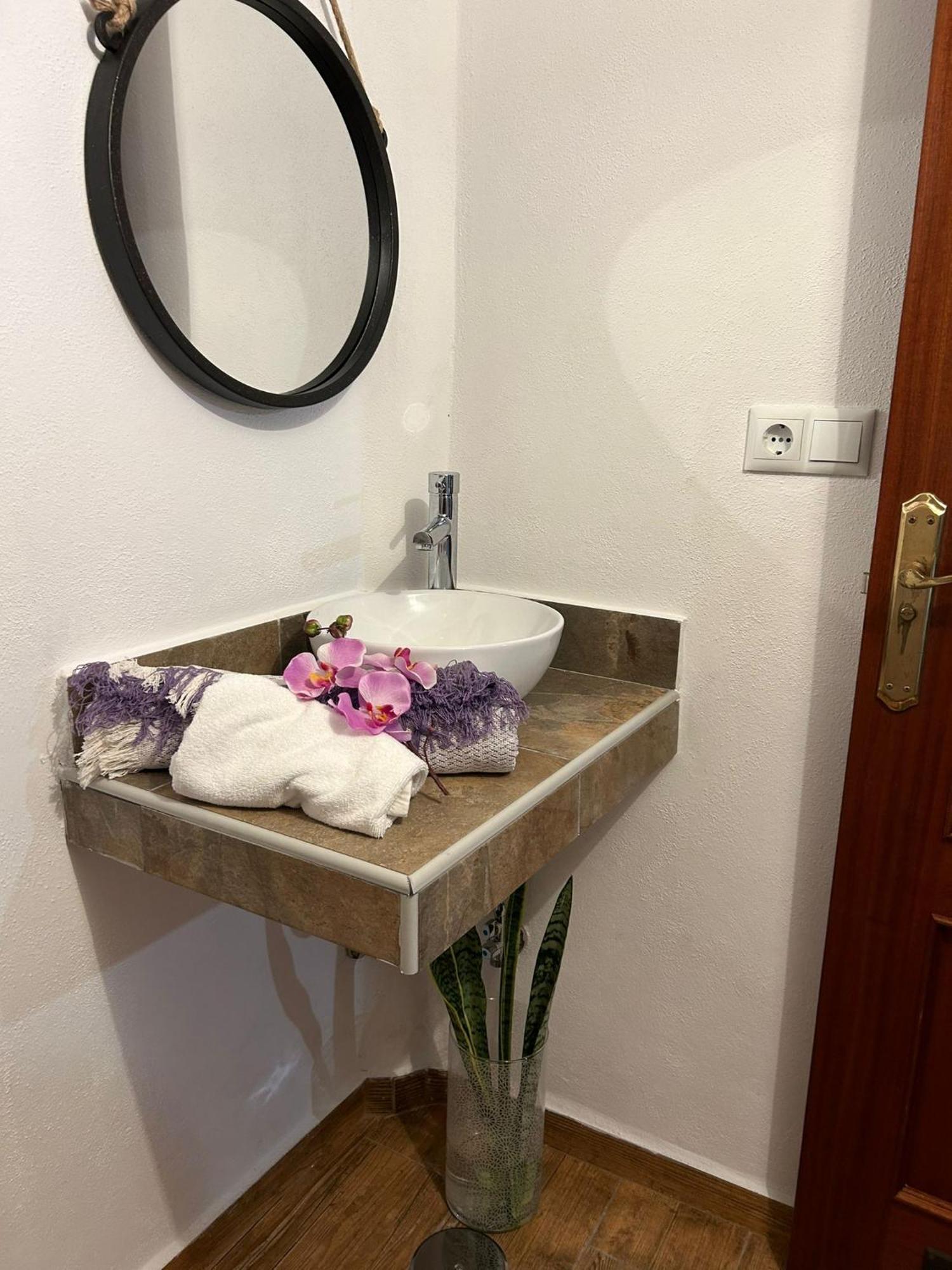 Tradicional Casa Canaria Con Piscina Y Vistas Al Teide Икод де лос Винос Екстериор снимка
